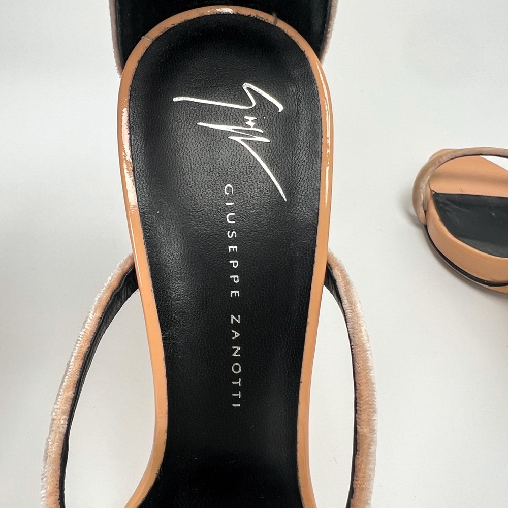 Giuseppe Zanotti Harmony Velvet 120mm Sandals - Picture 4 of 8